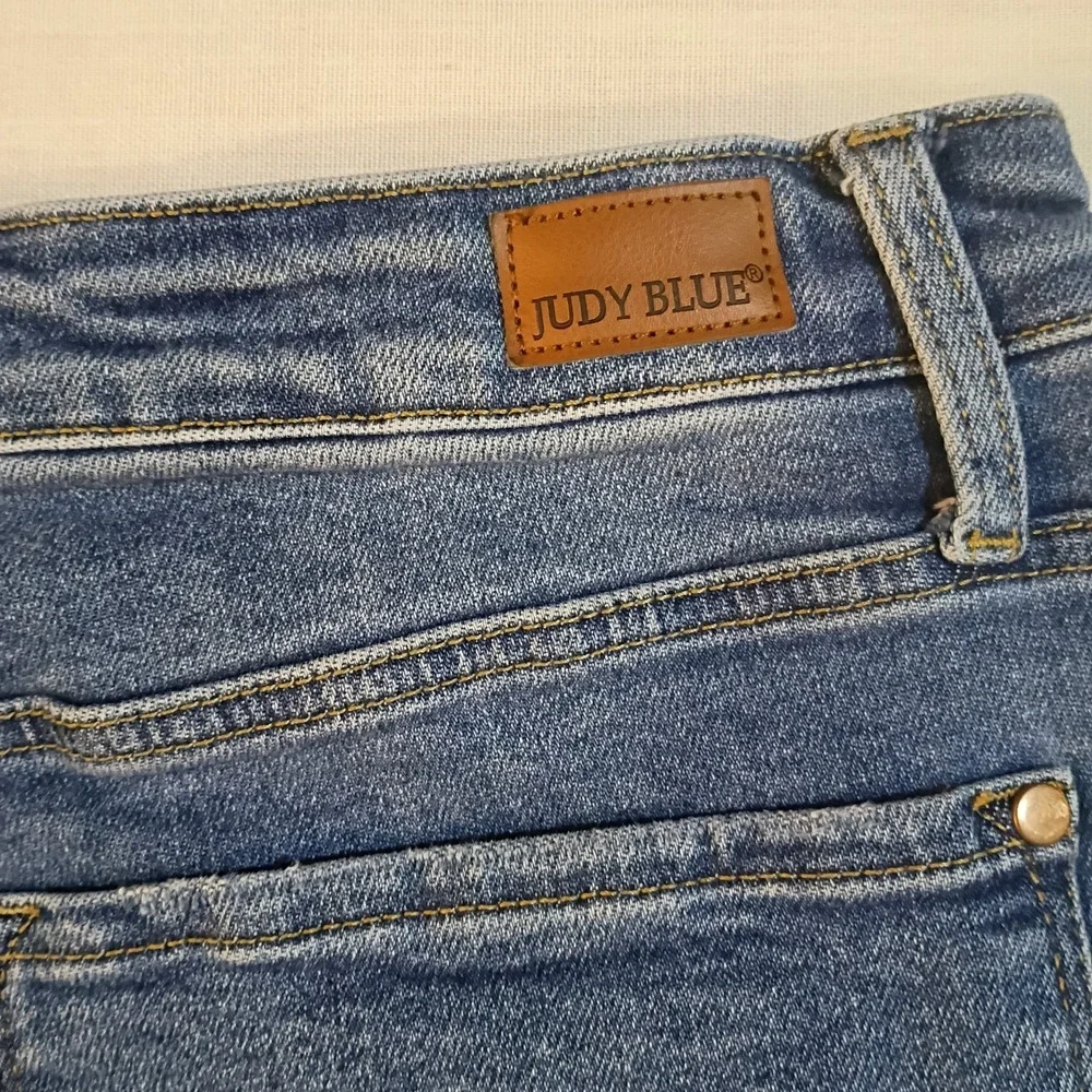 Judy Blue High Rise Boyfriend Fit Jeans Women's 20w Blue Stretch Denim Raw Hem